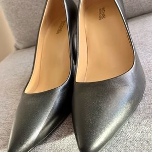 Women’s Michael Kors Black Leather Heels Sz 8.5